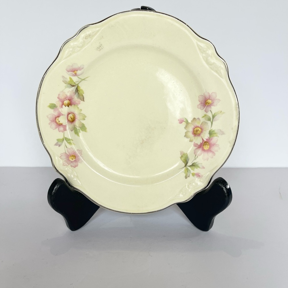 Homer Laughlin Charming Cream Floral Bread Plate Vintage 6 1/4”